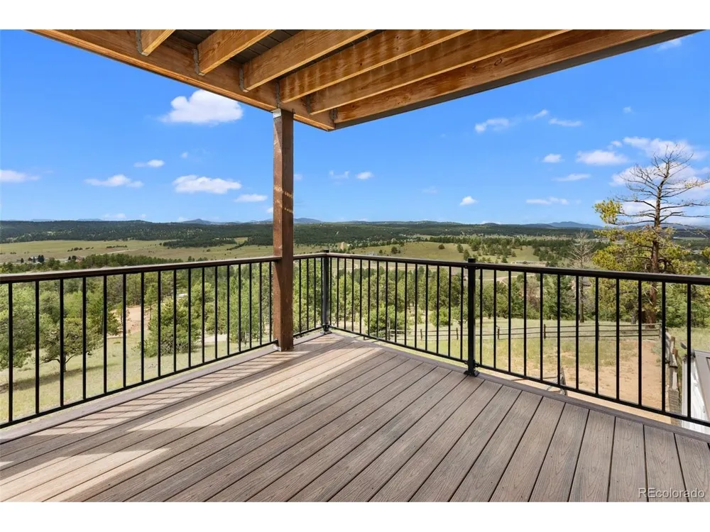 127 Carlton Circle Florissant, CO 80816