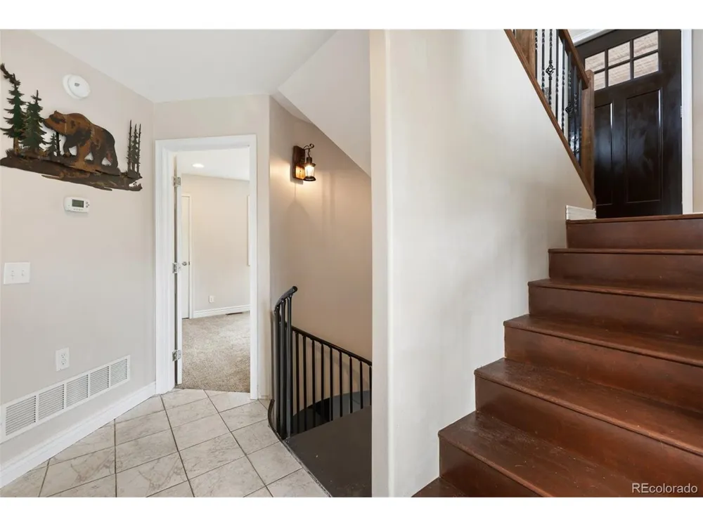 127 Carlton Circle Florissant, CO 80816