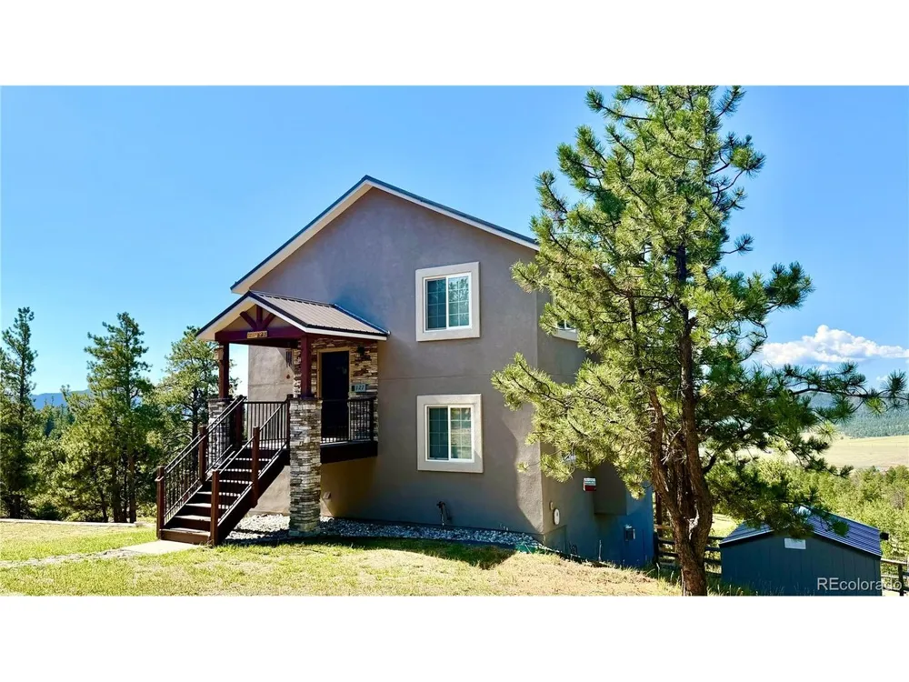 127 Carlton Circle Florissant, CO 80816