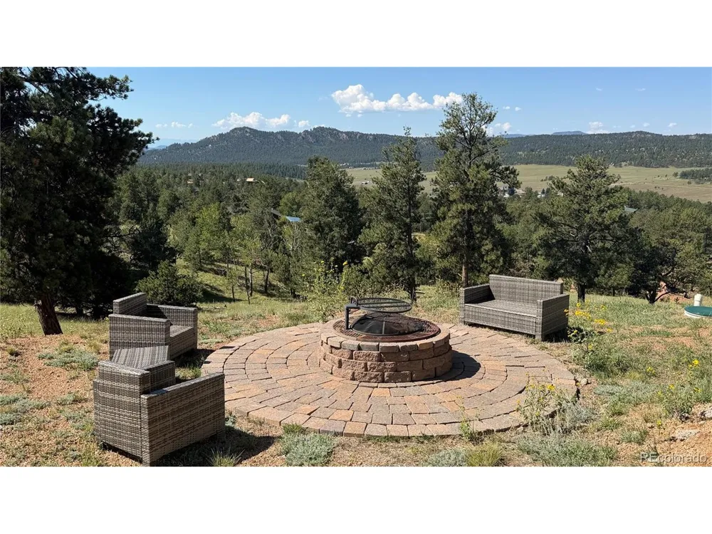 127 Carlton Circle Florissant, CO 80816