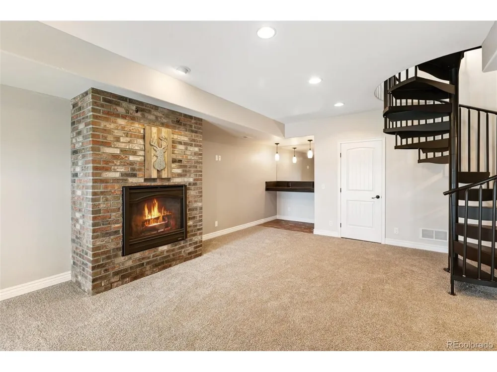 127 Carlton Circle Florissant, CO 80816
