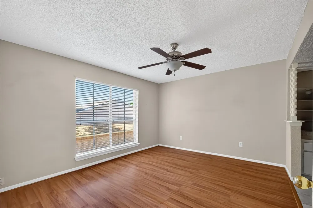 1505 Ward Road #214 Baytown, TX 77520