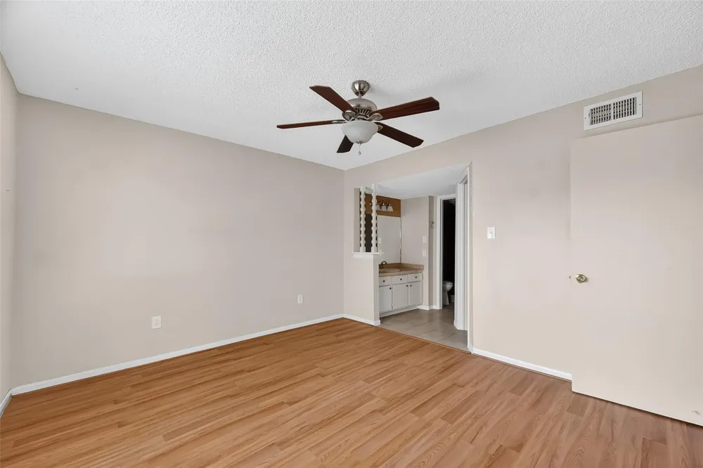 1505 Ward Road #214 Baytown, TX 77520