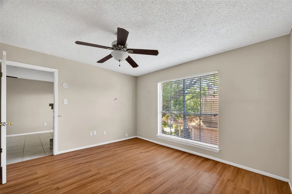 1505 Ward Road #214 Baytown, TX 77520