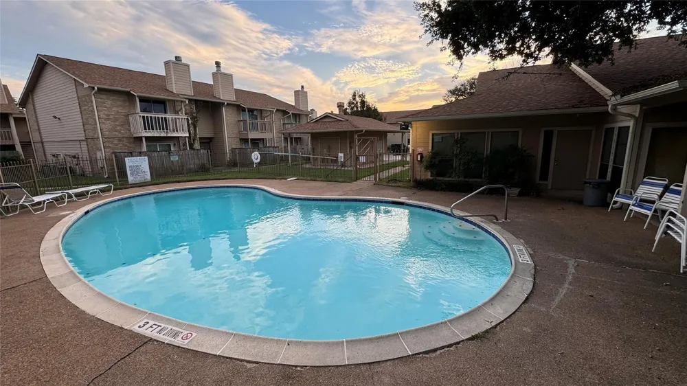1505 Ward Road #214 Baytown, TX 77520