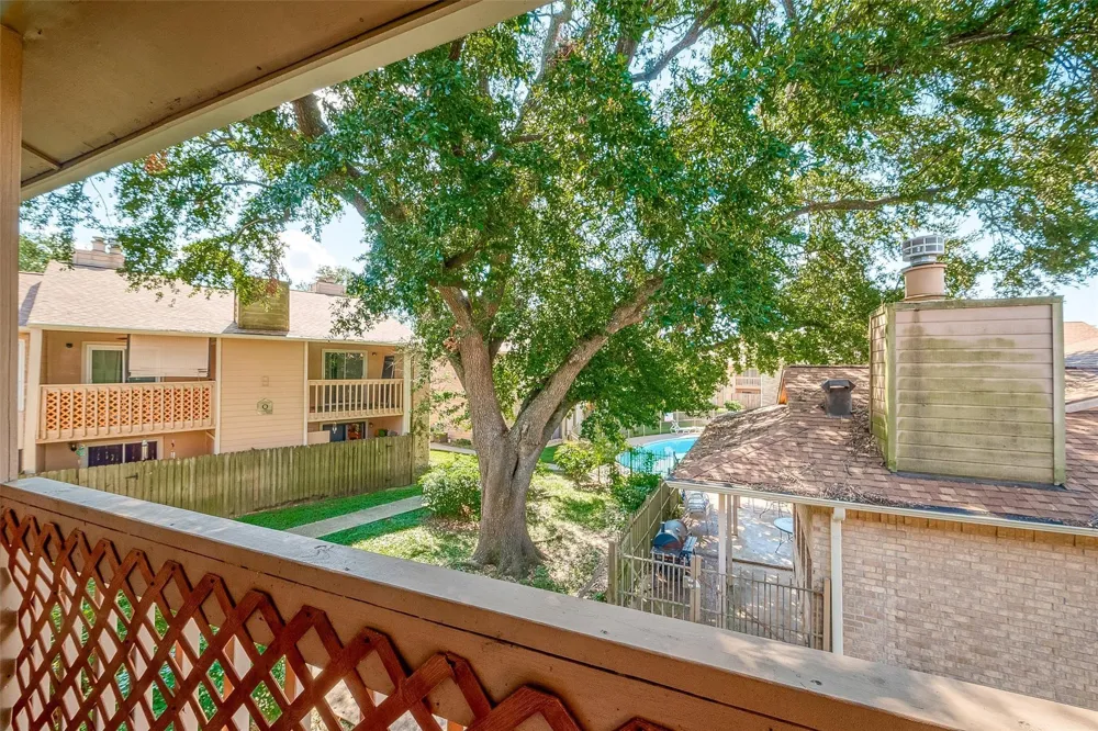 1505 Ward Road #214 Baytown, TX 77520
