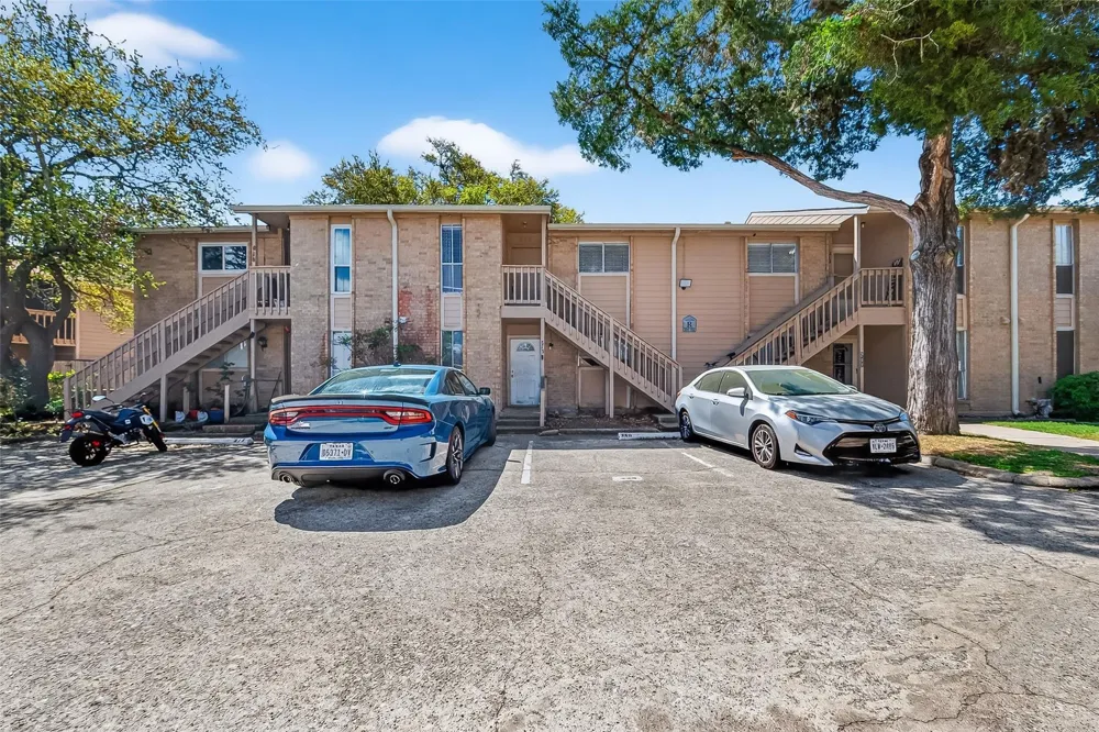 1505 Ward Road #214 Baytown, TX 77520
