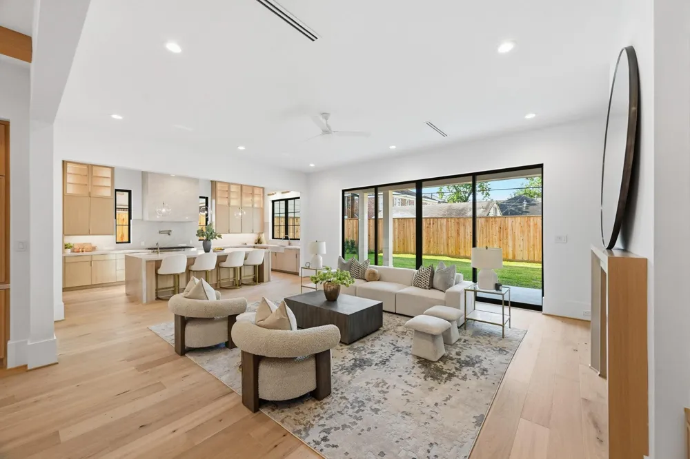 1642 Norfolk Street Houston, TX 77006