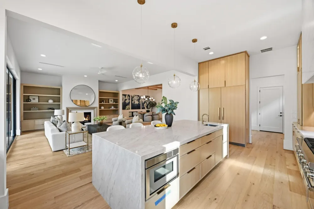 1642 Norfolk Street Houston, TX 77006