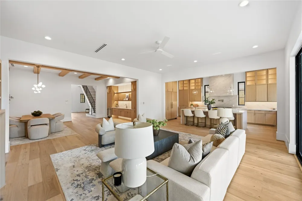 1642 Norfolk Street Houston, TX 77006