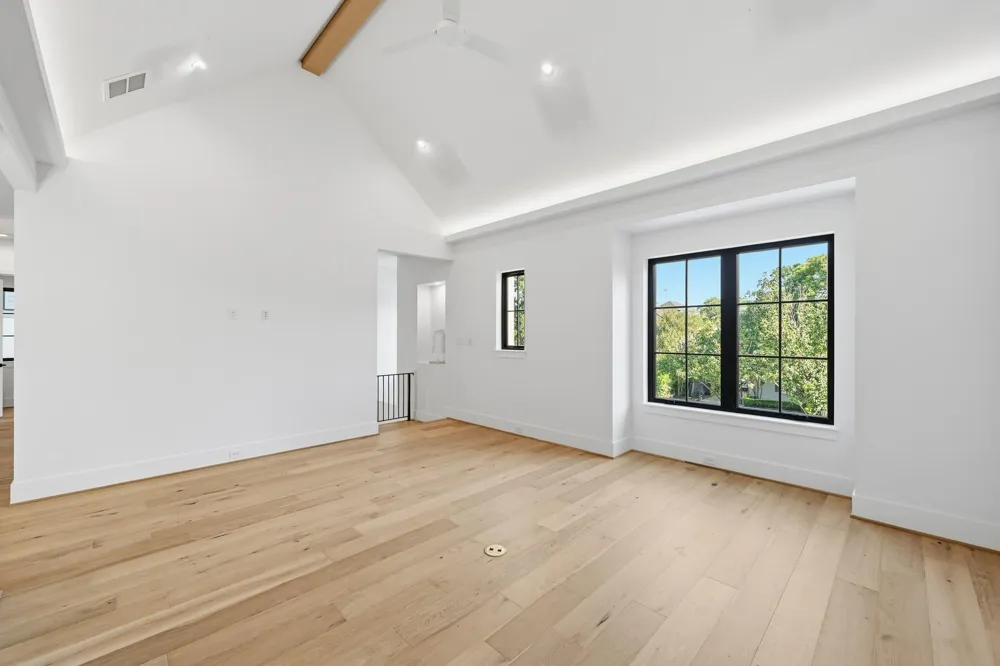 1642 Norfolk Street Houston, TX 77006