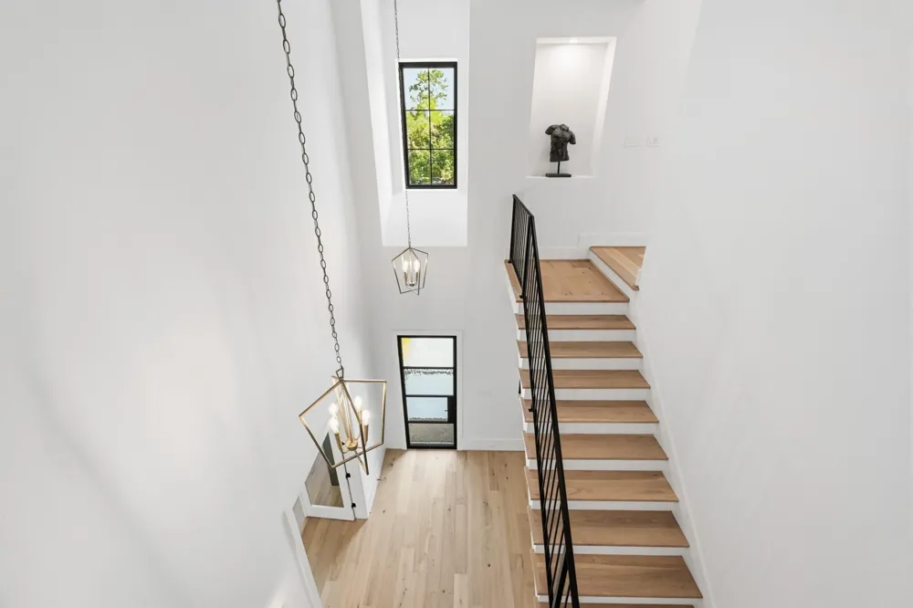 1642 Norfolk Street Houston, TX 77006