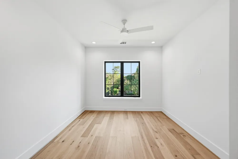 1642 Norfolk Street Houston, TX 77006