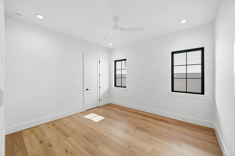 1642 Norfolk Street Houston, TX 77006