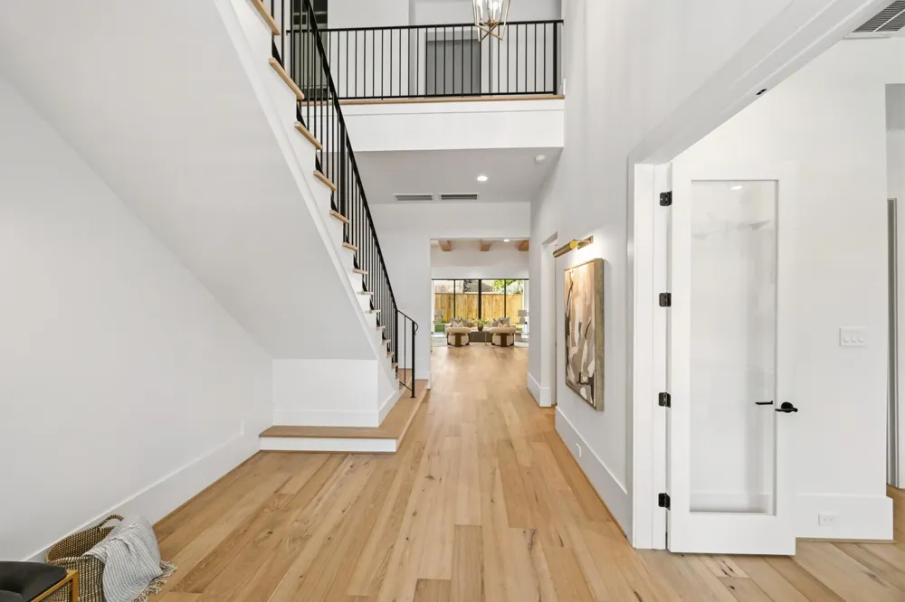 1642 Norfolk Street Houston, TX 77006