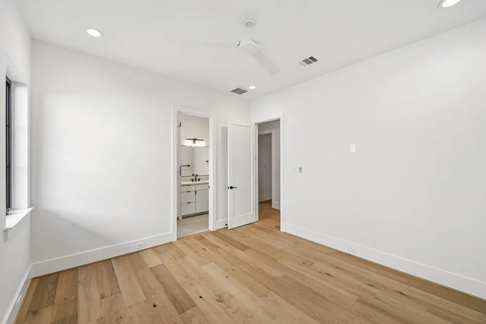 1642 Norfolk Street Houston, TX 77006