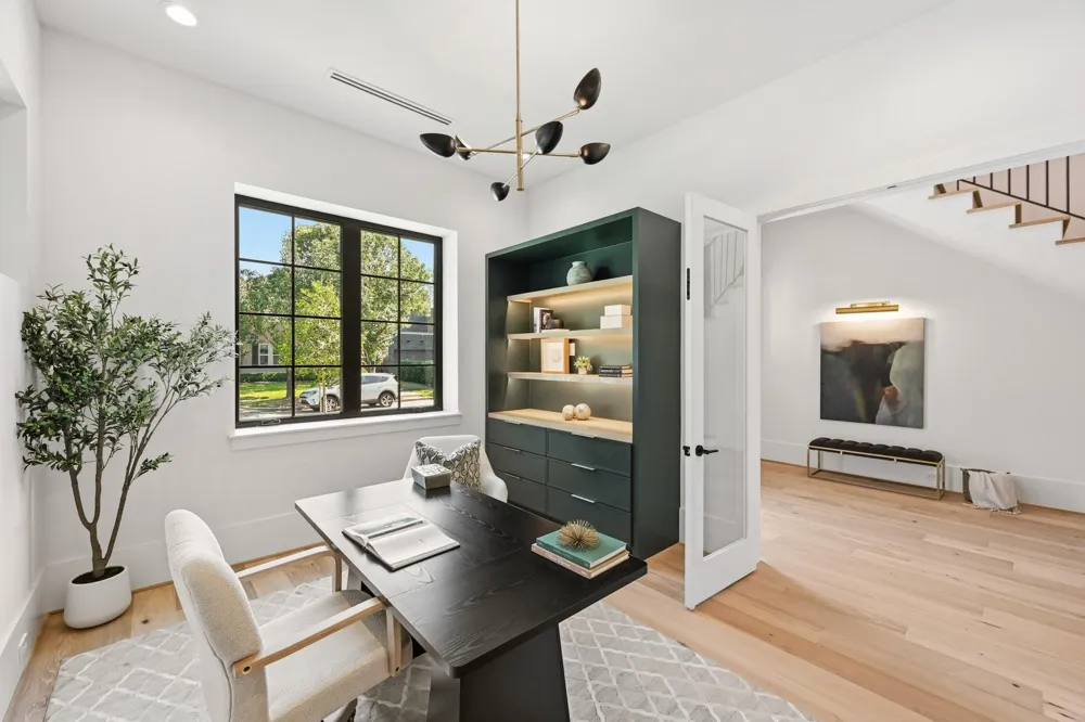 1642 Norfolk Street Houston, TX 77006