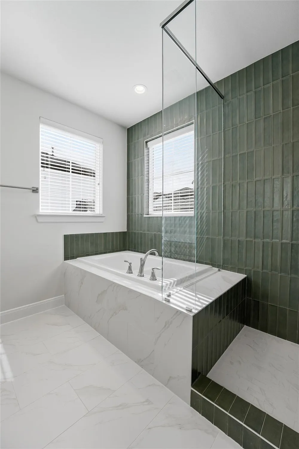 2704 Grand Fountains Drive #H Houston, TX 77054