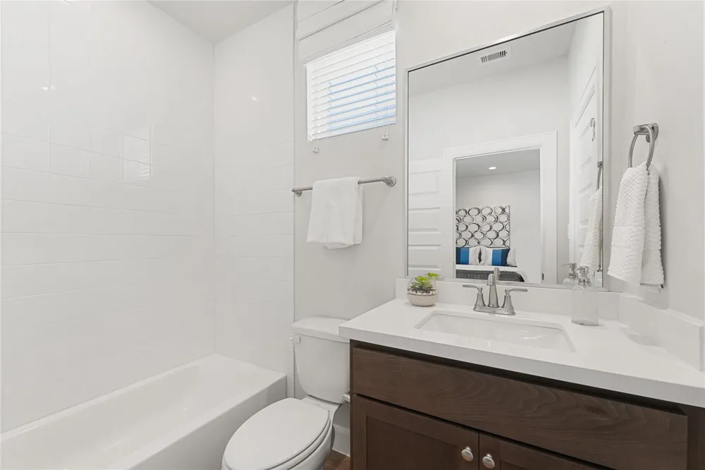 2704 Grand Fountains Drive #H Houston, TX 77054