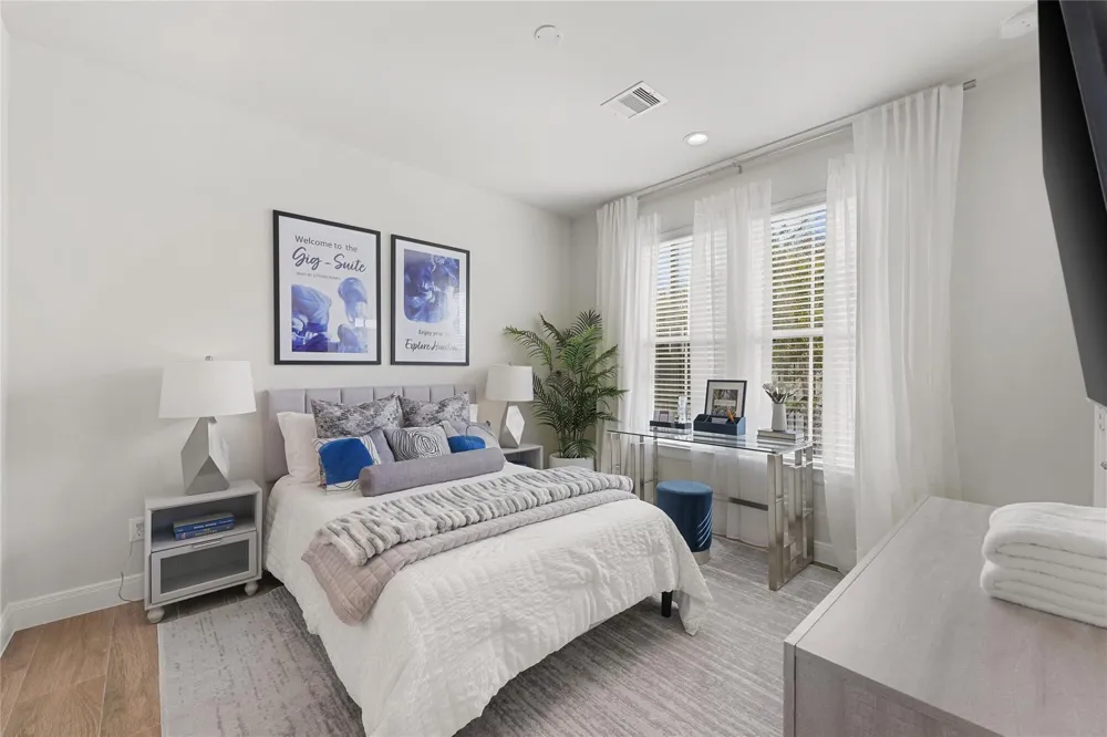 2704 Grand Fountains Drive #H Houston, TX 77054