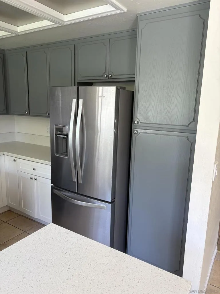 2411 Torrejon Carlsbad, CA 92009