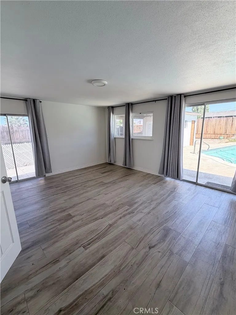2045 Capri Mentone, CA 92359