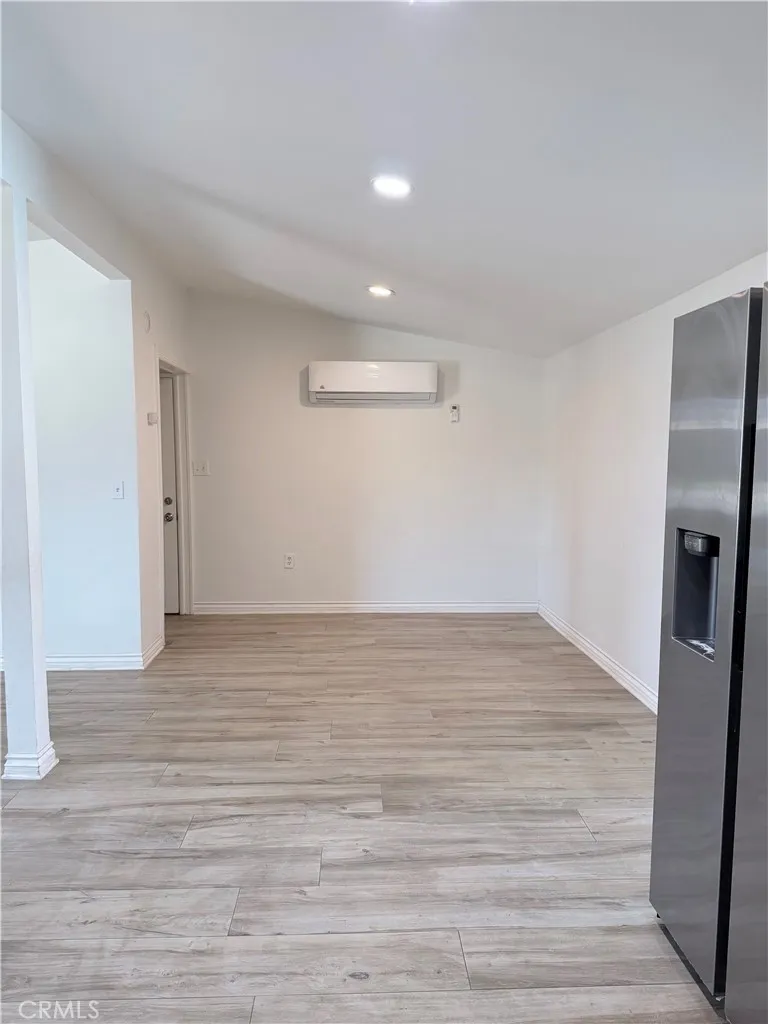 2045 Capri Mentone, CA 92359