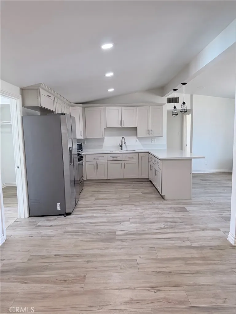 2045 Capri Mentone, CA 92359