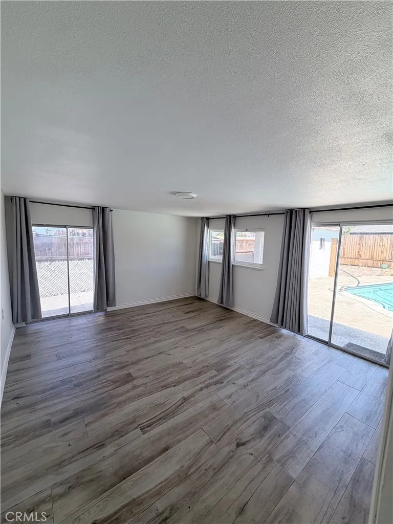 2045 Capri Mentone, CA 92359