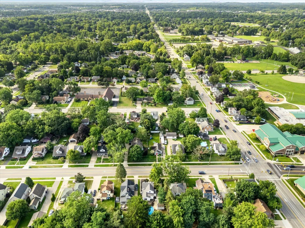 3985 SW Prairie Street SW Grandville, MI 49418
