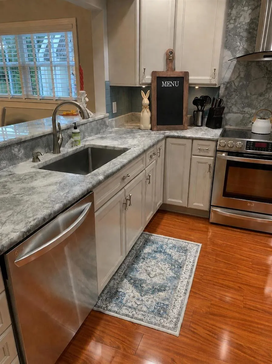 206 Lake Susan Lane West Palm Beach, FL 33411