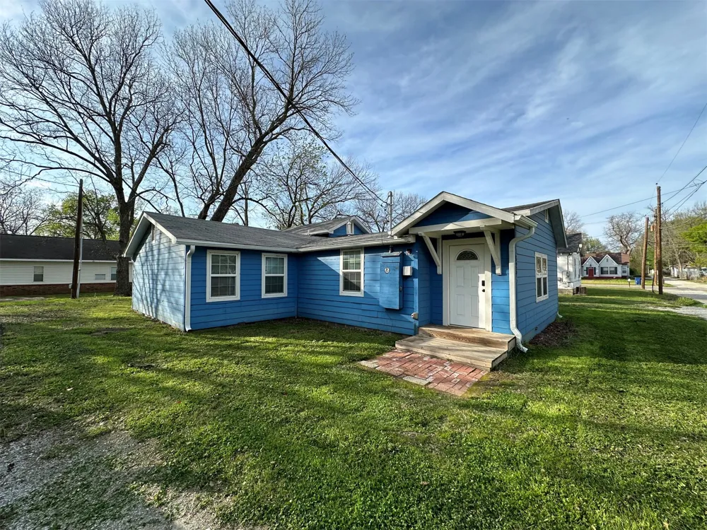 625 W Tahlequah Avenue #1/2 Vinita, OK 74301