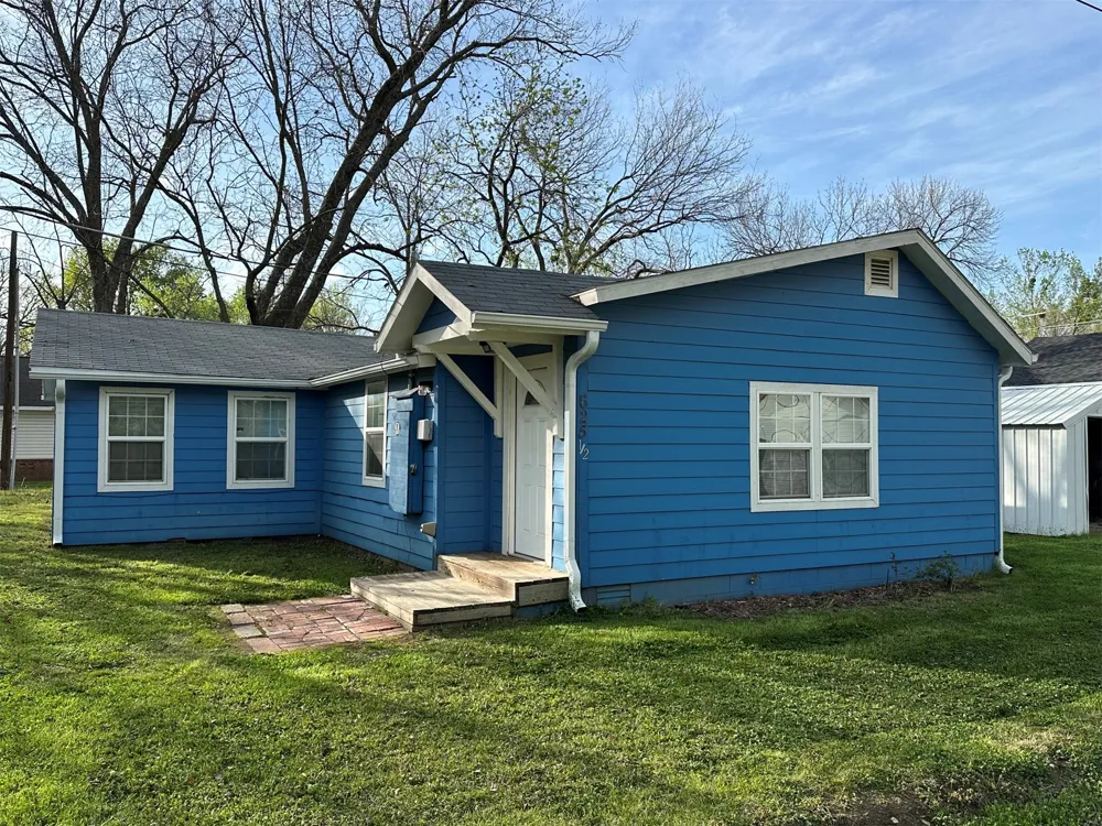 625 W Tahlequah Avenue #1/2 Vinita, OK 74301