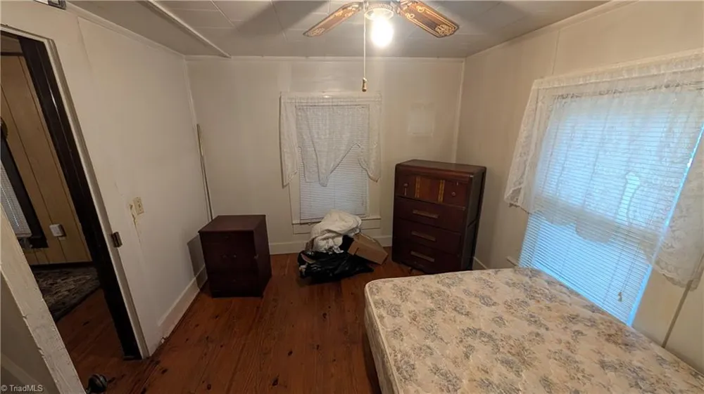 4323 Holly Spring Road Ramseur, NC 27316