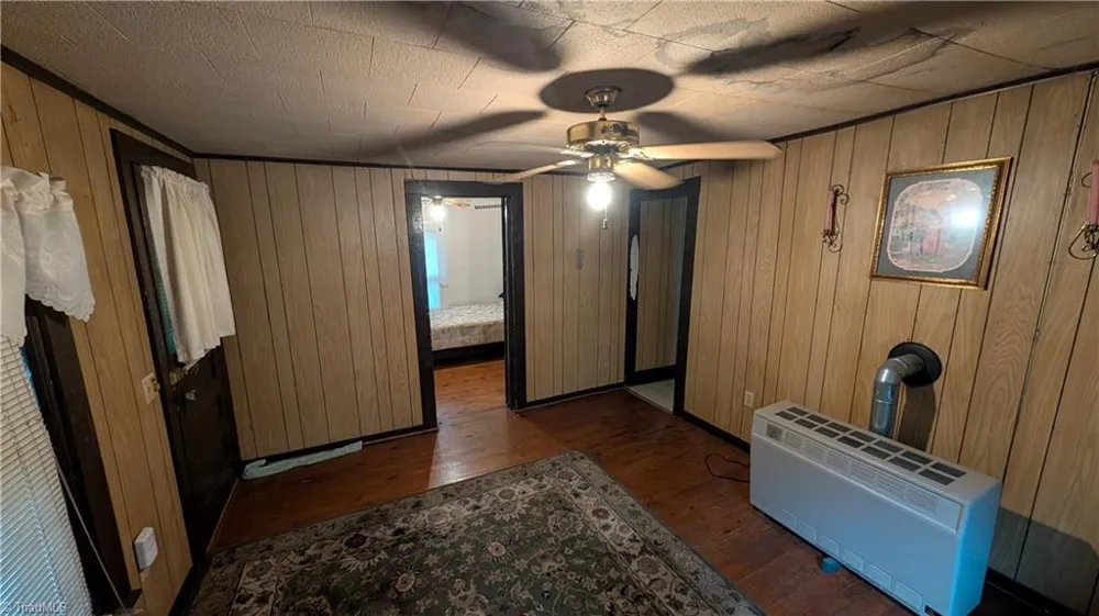 4323 Holly Spring Road Ramseur, NC 27316