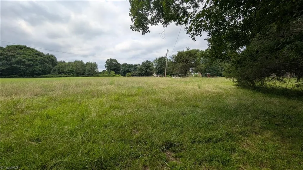 4323 Holly Spring Road Ramseur, NC 27316