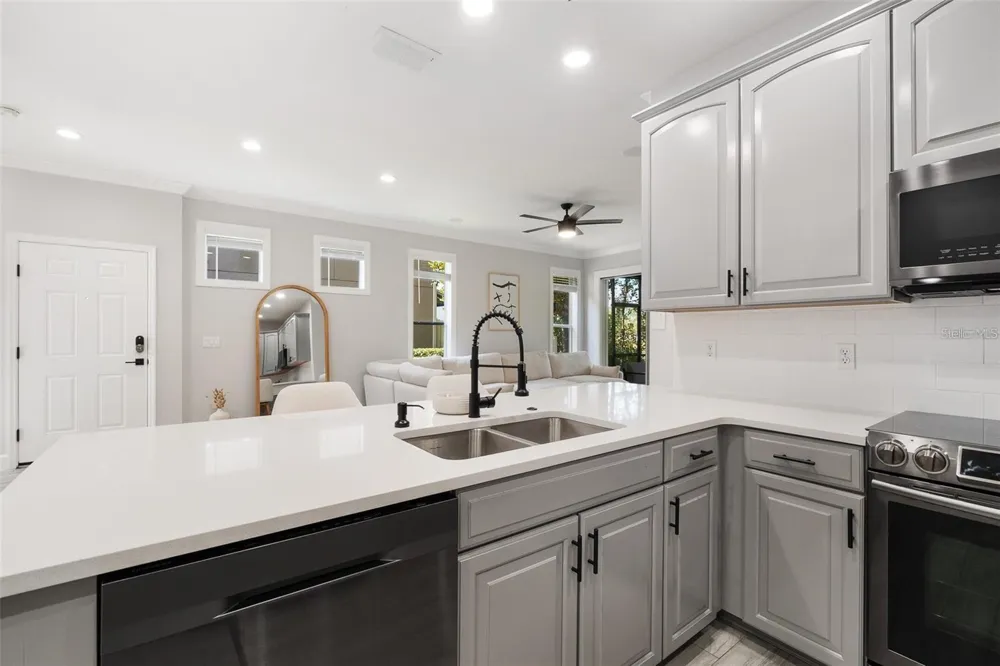 5312 TATTINGER LANE Oviedo, FL 32765