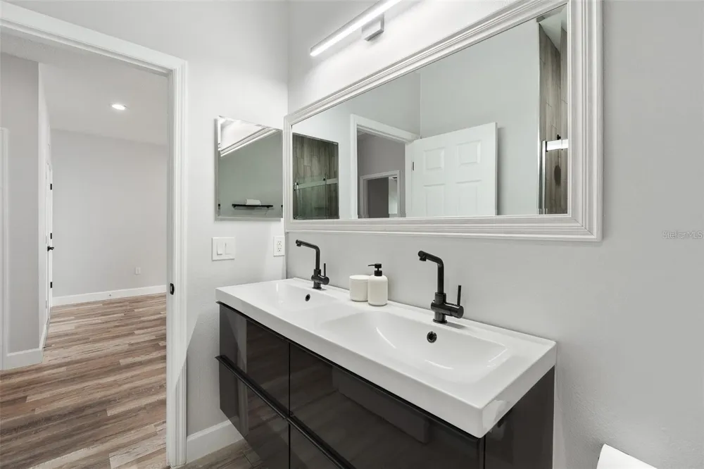 5312 TATTINGER LANE Oviedo, FL 32765