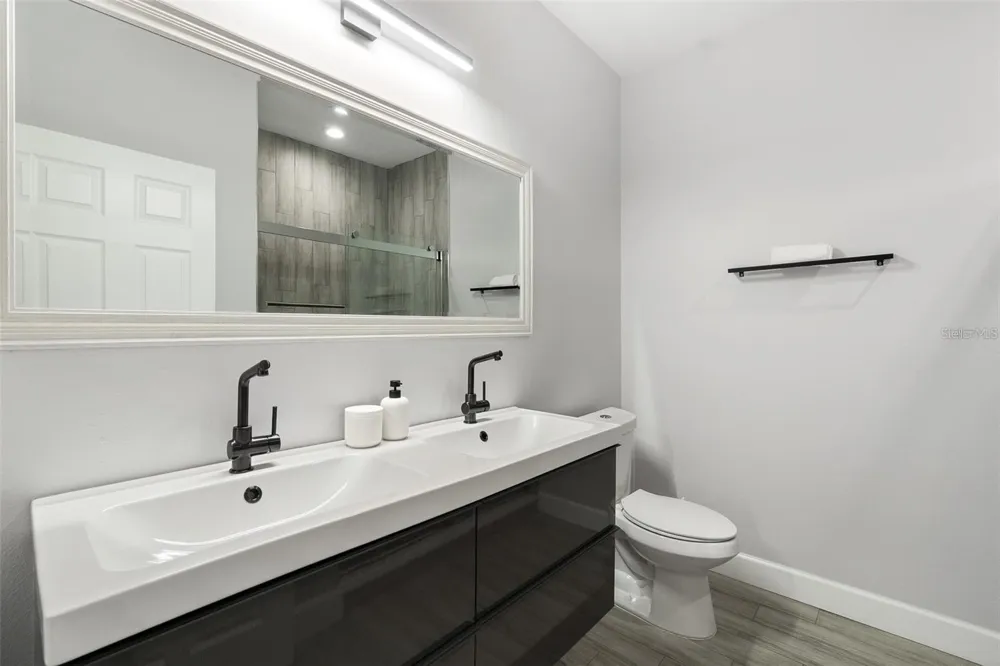 5312 TATTINGER LANE Oviedo, FL 32765
