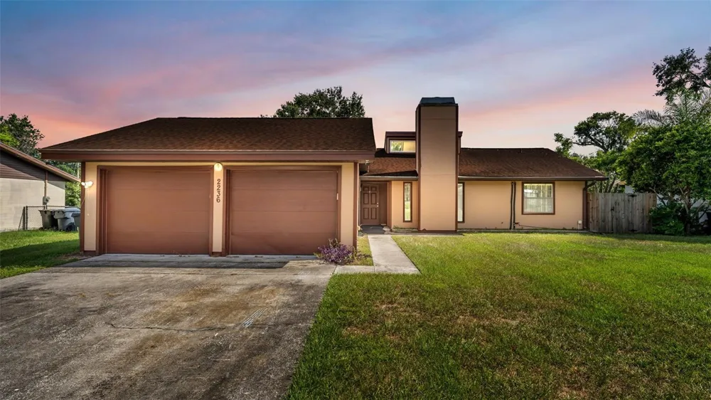 2236 COUNTRY LOOP Lakeland, FL 33811