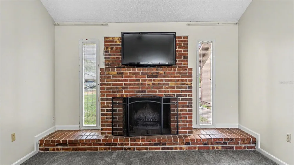 2236 COUNTRY LOOP Lakeland, FL 33811
