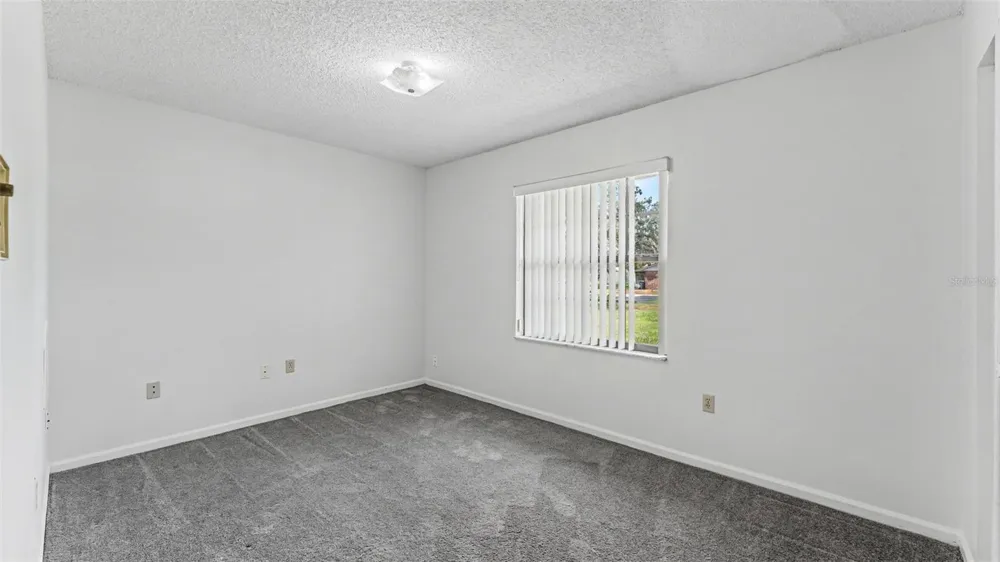 2236 COUNTRY LOOP Lakeland, FL 33811