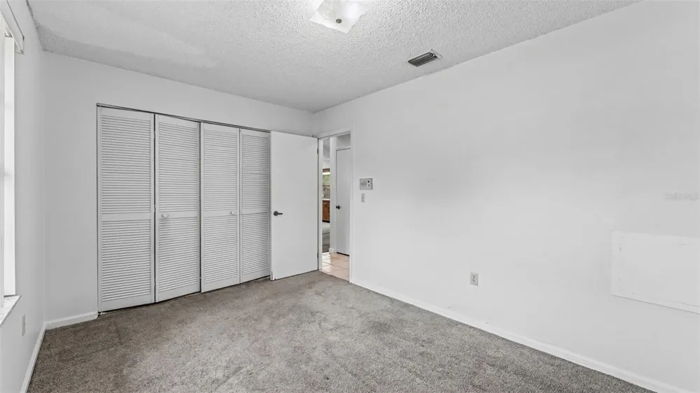 2236 COUNTRY LOOP Lakeland, FL 33811