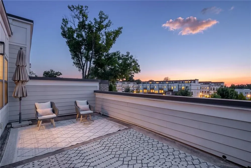 2143 Burnside Drive NW Atlanta, GA 30318