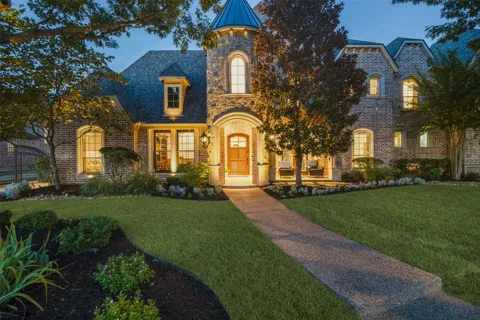 1304 Overland Drive