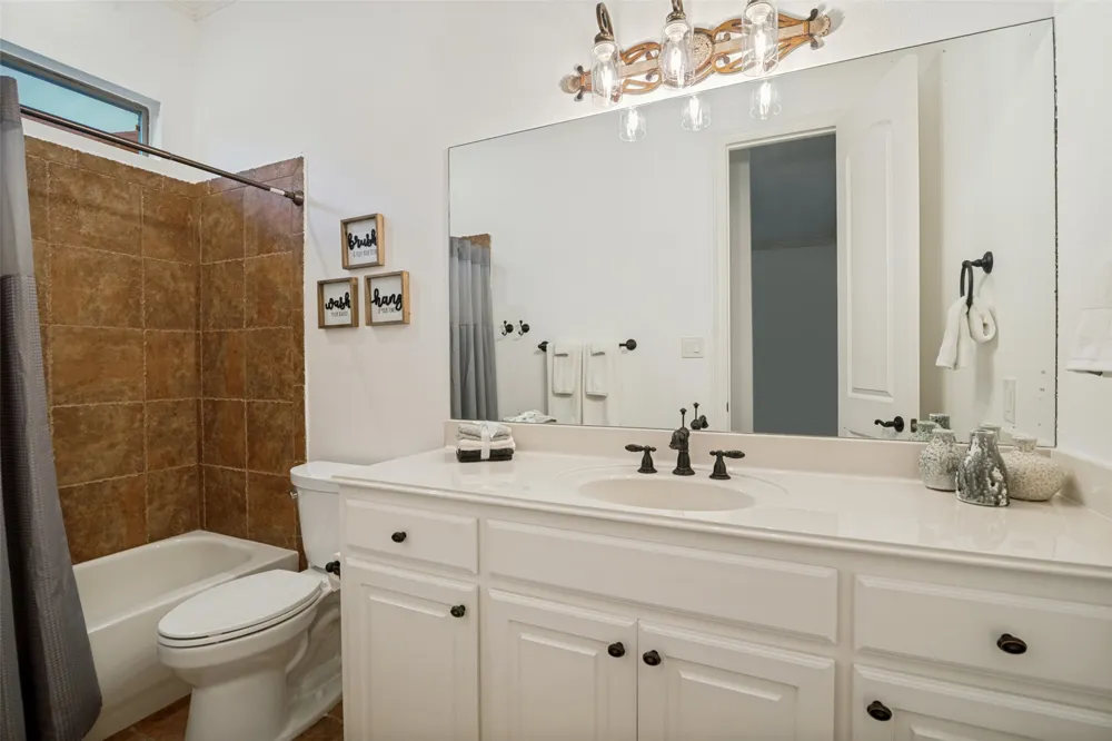 1304 Overland Drive Murphy, TX 75094