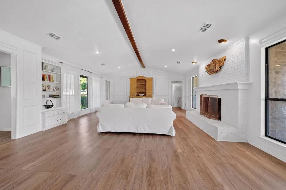 12 Meadowlake Drive Heath, TX 75032