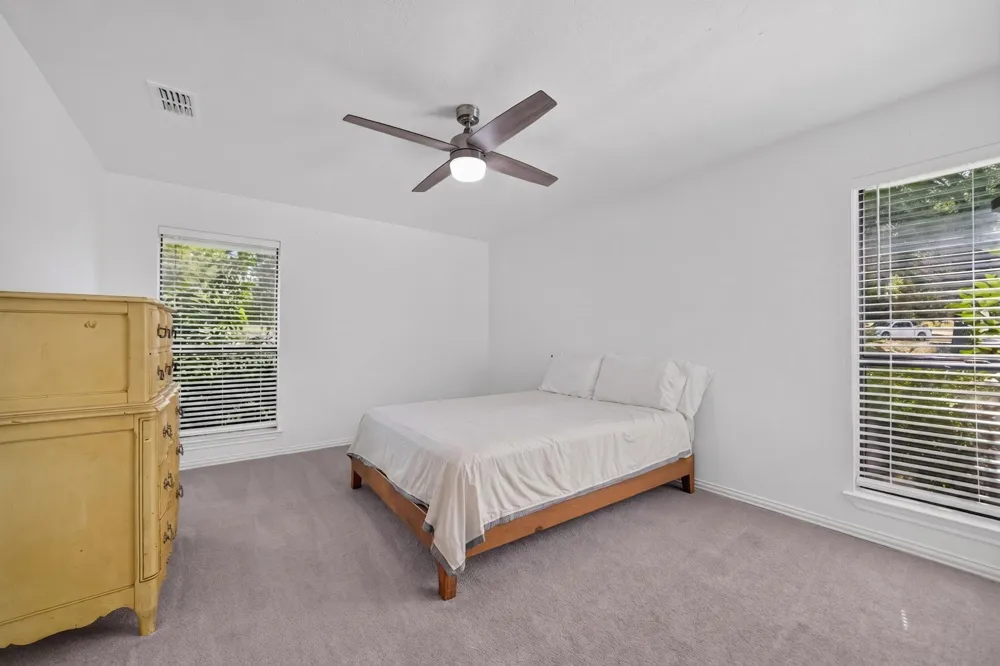 12 Meadowlake Drive Heath, TX 75032