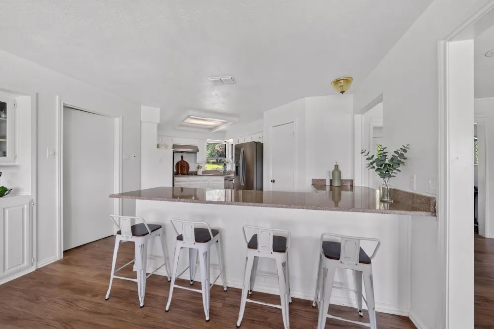 12 Meadowlake Drive Heath, TX 75032