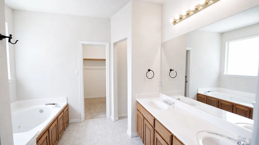 2310 Summer Brook Drive Weatherford, TX 76087